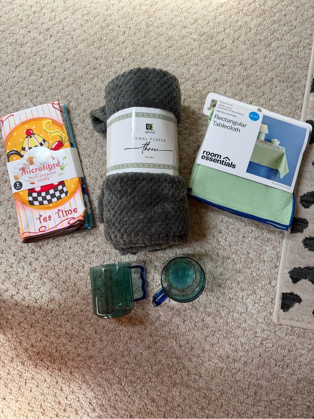Random lot of 5 household items